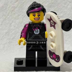 Lego Skater Girl Minifigure CMF Series 6, Includes Accessories and Stand, Retired 8827-12, Mint Condition, Adult Collector, Fast Shipping