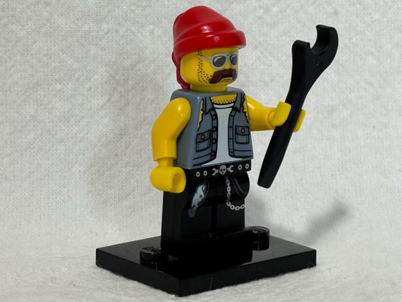 Lego Motorcycle Mechanic Minifigure 71001 16 CMF Series 10 Retired Includes Accessories and Stand Mint Condition Fast Shipping Etsy Canada
