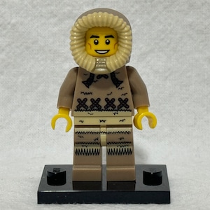 Lego Ice Fisherman CMF Minifigure Series 5 8805-4 with Stand, MISSING Accessories, Retired, Excellent Condition, Fast Shipping - Adult Owned