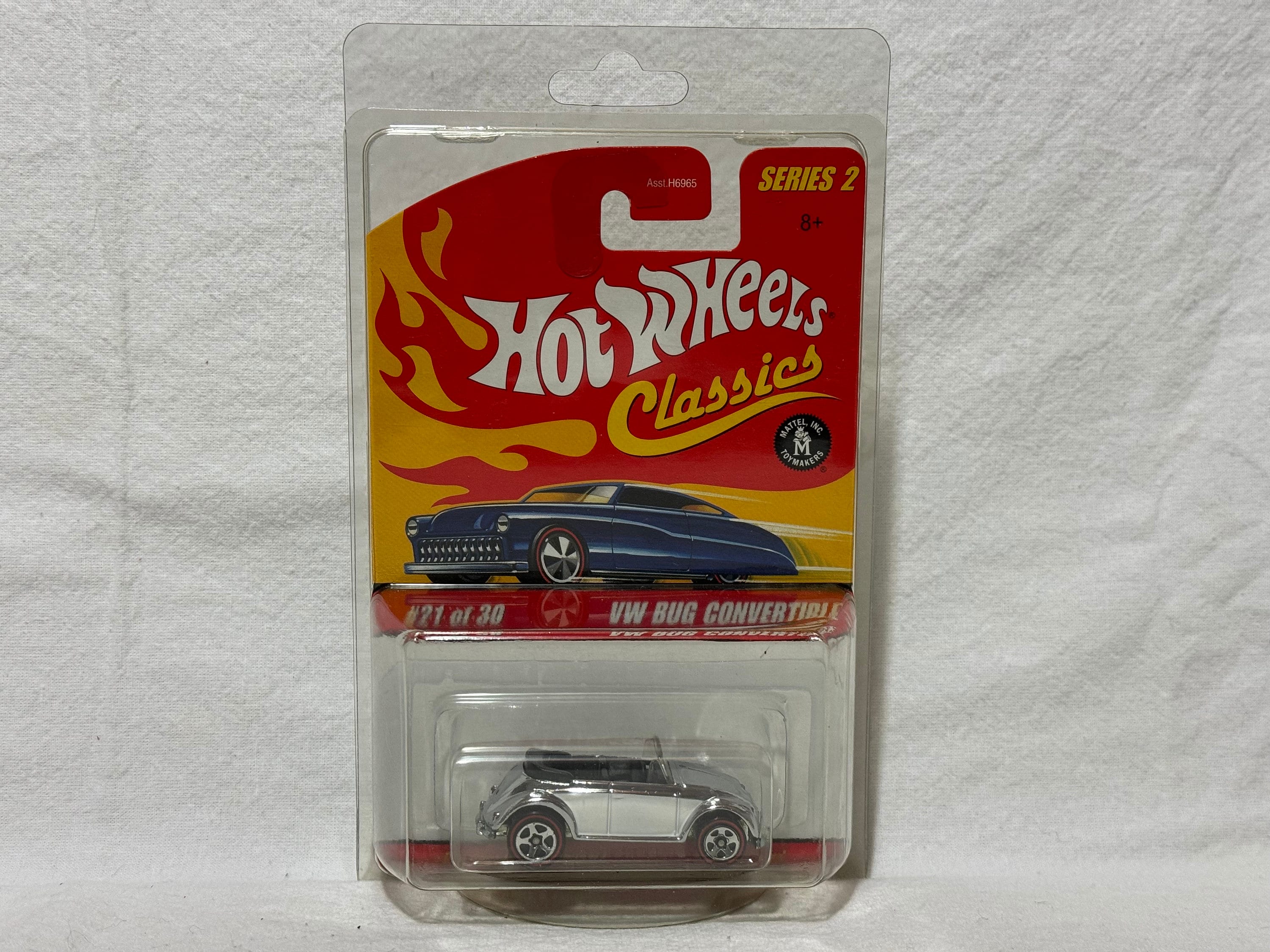 ミニカー Hotwheels VW Bug convertible Amazon.com: Hot Wheels Classic Series 2: VW Bug Convertible