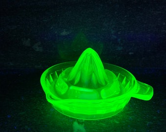 Presse-agrumes Géant En Verre D'uranium, Vert, Brille Sous UV (moins De 395nm)