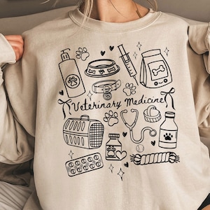 Maglione &quot;Medicina Veterinaria&quot;, Maglietta &quot;È un buon giorno per salvare gli animali&quot;, Felpa &quot;Tecnico Veterinario&quot;, Maglietta &quot;Medicina Veterinaria&quot;, Regalo per Addetto alla Reception Veterinaria
