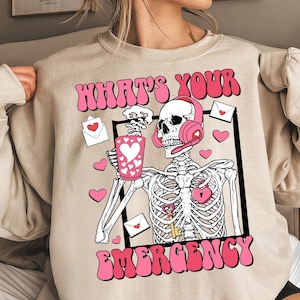 バレンタインデーディスパッチャー、What's Your Emergency シャツ、ラブディスパッチャーTシャツ、スケルトンディスパッチャーシャツ、ディスパッチングセーター、バレンタインTシャツ