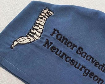 Bestickte Mütze für die Neurochirurg: Individuelle Mütze für Hirnchirurgen
