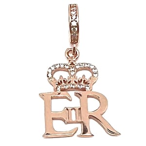 Queen elizabeth ii royal cypher crown er gift charm 925 sterling silver for bracelet