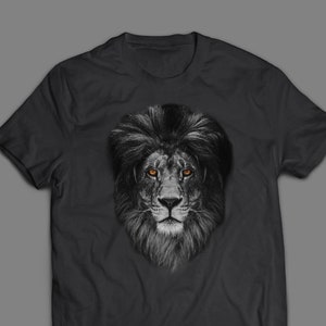 Lion T-shirt, Unisex Tshirt, Men&#39;s Graphic Tee, Screen Print Shirt,  Gift for Dad, Gift for Men, Black T-shirt