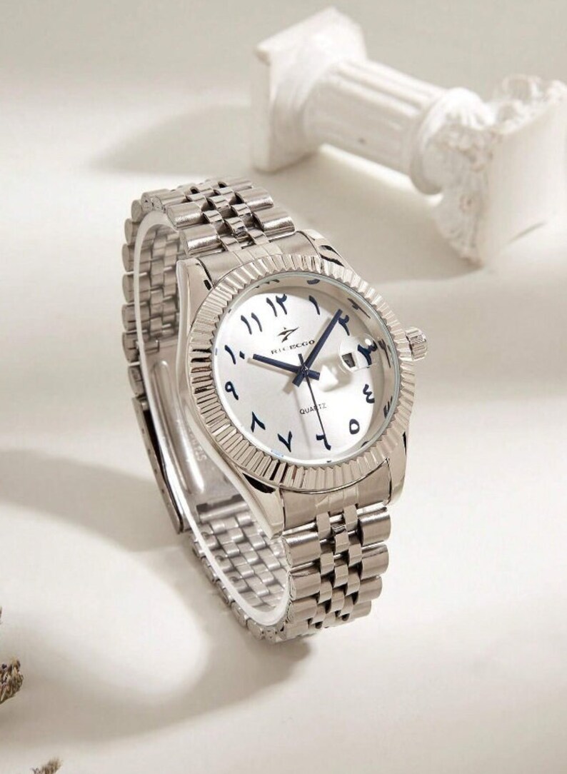 Arabic dial Watch cadran blanc aiguille bleu marine image 2