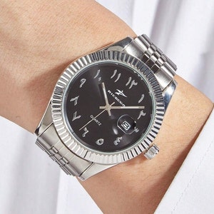 Arabic dial Watch cadran noir image 4