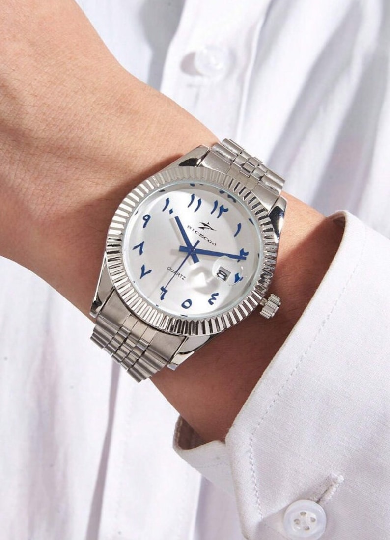 Arabic dial Watch cadran blanc aiguille bleu marine image 4