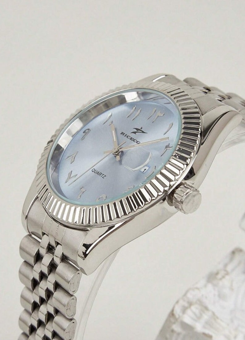 Arabic dial watch cadran bleu image 1