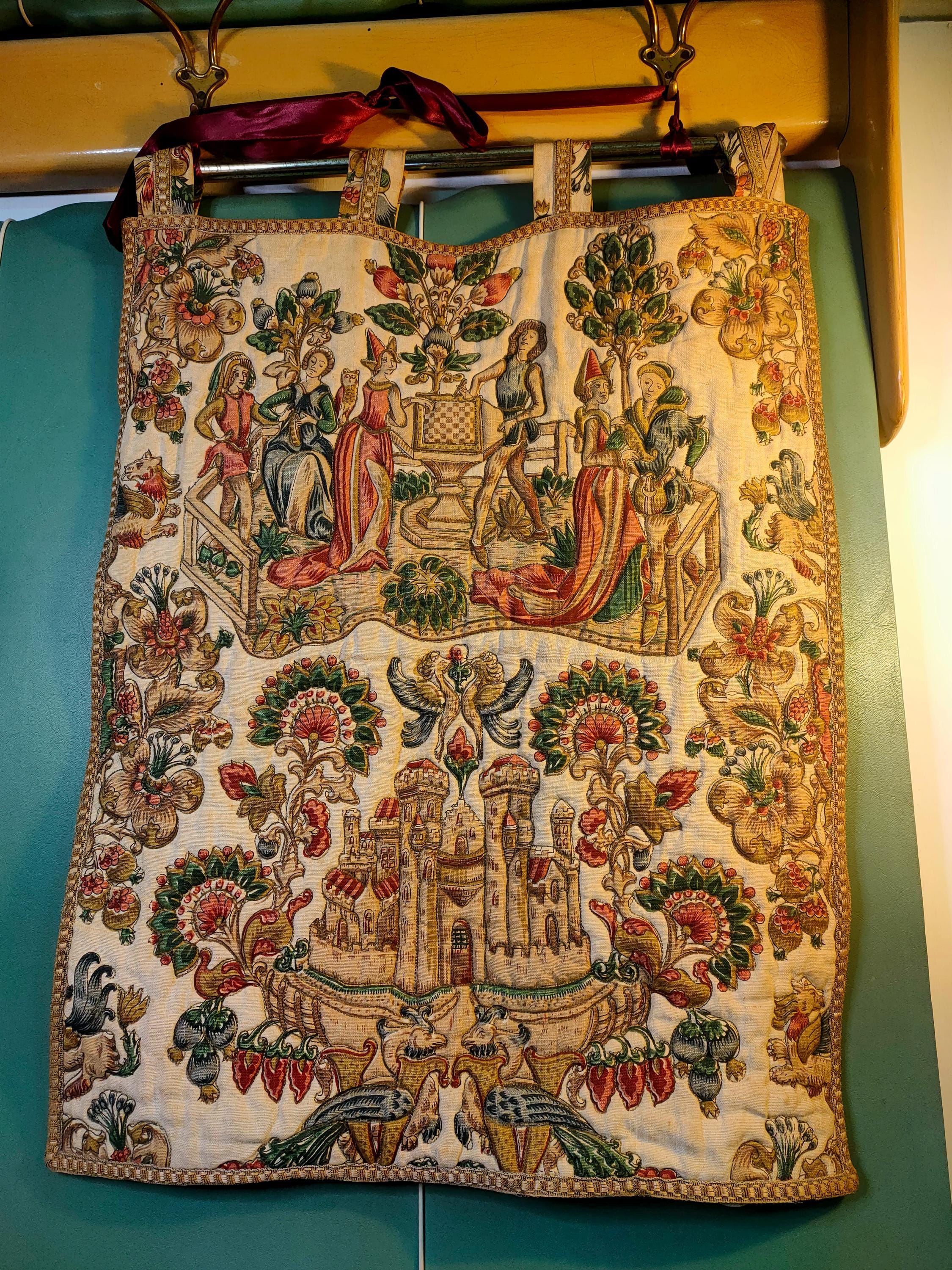 ドイツでかってきたタペストリー ドイツでかってきたタペストリー