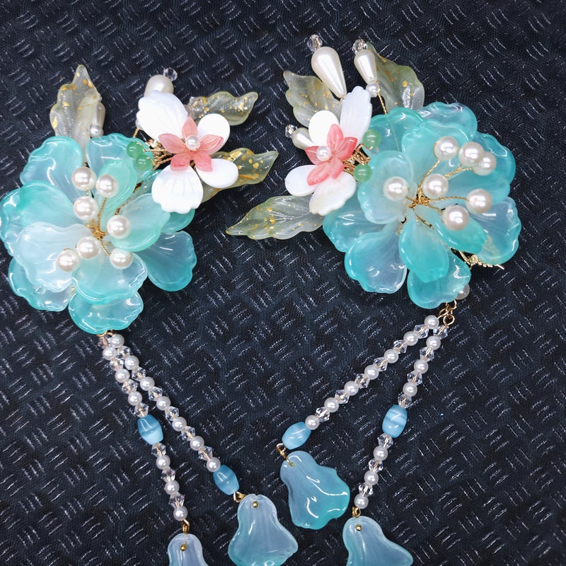 Classic Everyday Hair Clip Blue main image 1