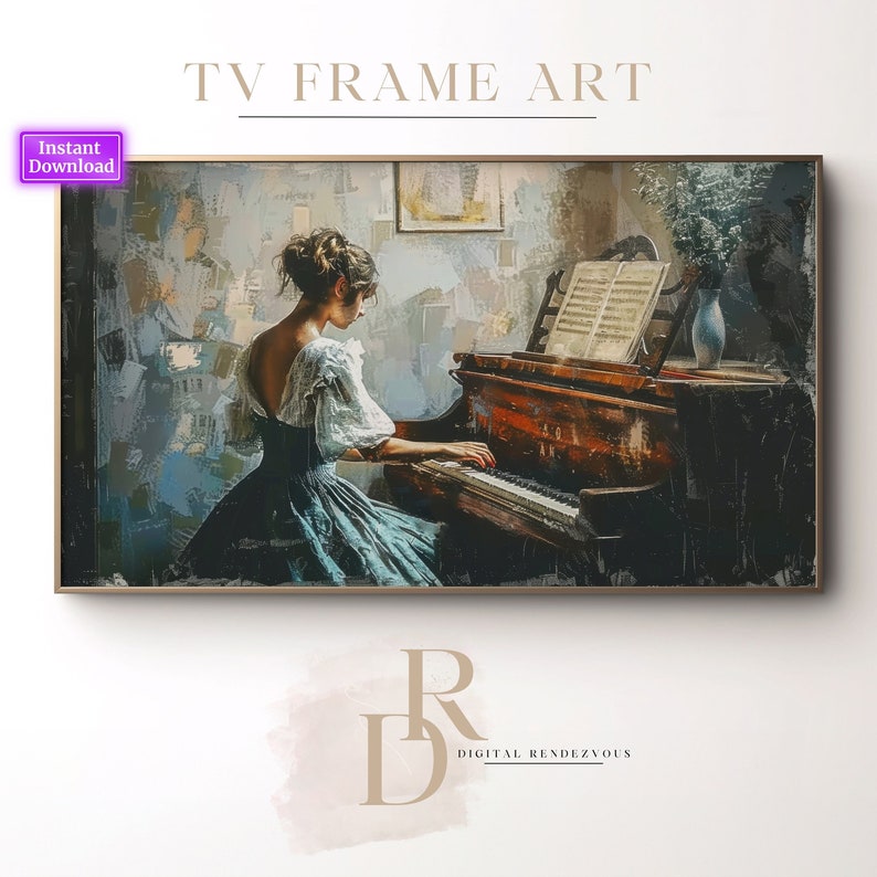 Pu&ograve; includere: Stampa artistica digitale di una donna che suona un pianoforte a coda. L'opera presenta una donna in abito blu, con un focus sui tasti del pianoforte e sullo spartito. Il testo "TV FRAME ART" &egrave; in alto, con "Instant Download" in un riquadro viola.