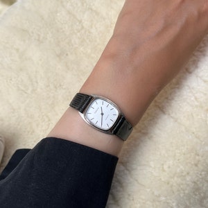 Vintage Tissot Women Watch / Vintage Swiss made women watch from 1990s / Tissot watch / Minimalist women watch / Women watch image 1