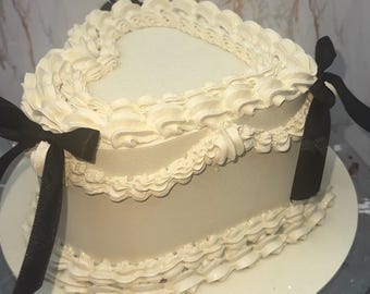 BOWS Personalised Vintage Heart Cake  /Fake Cake/Personalised Cake / Custom Cake / Faux Cake / Fake Cake / Heart Cake / Zodiac Cake