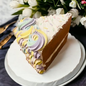 Fetta di torta finta / Fetta di torta finta / Manichino per torta / Fetta di torta finta