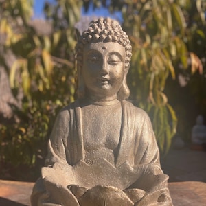 Buddha Statue with Lotus flower bowl / concrete gold, Spiritual Yoga Meditation Zen