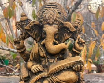 Estatua del Señor Ganesha con el Mahabharata/hormigón de piedra lavada con ácido marrón