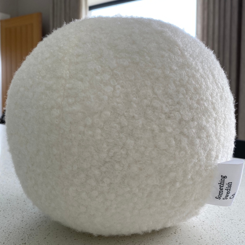 Boucle Ball, Sphere Decorative Pillow Nordic, Scandinavian, Cushion Modern Minimalist, Home Decor, Handmade Biały