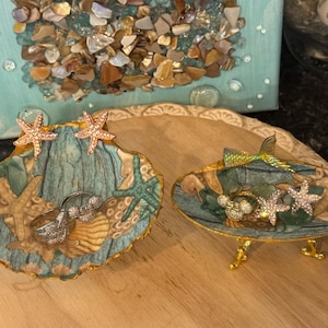 Coastal starfish trinket dish, decoupaged seashell home decor, nautical home decor, jewelry dish,  beach wedding gift, seashell keepsake