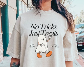 Retro ghost gym shirts for weight lifting, Halloween workout tshirt gift for workout, Trick or treat pump cover t shirt for bodybuilding