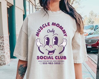 Muscle Mommy Gym Pump Cover T Shirt, Zabawna koszulka do ćwiczeń, Ubrania dla dziewczynek na siłowni Prezenty do podnoszenia ciężarów, Koszulka na siłownię Prezent dla szczura na siłownię