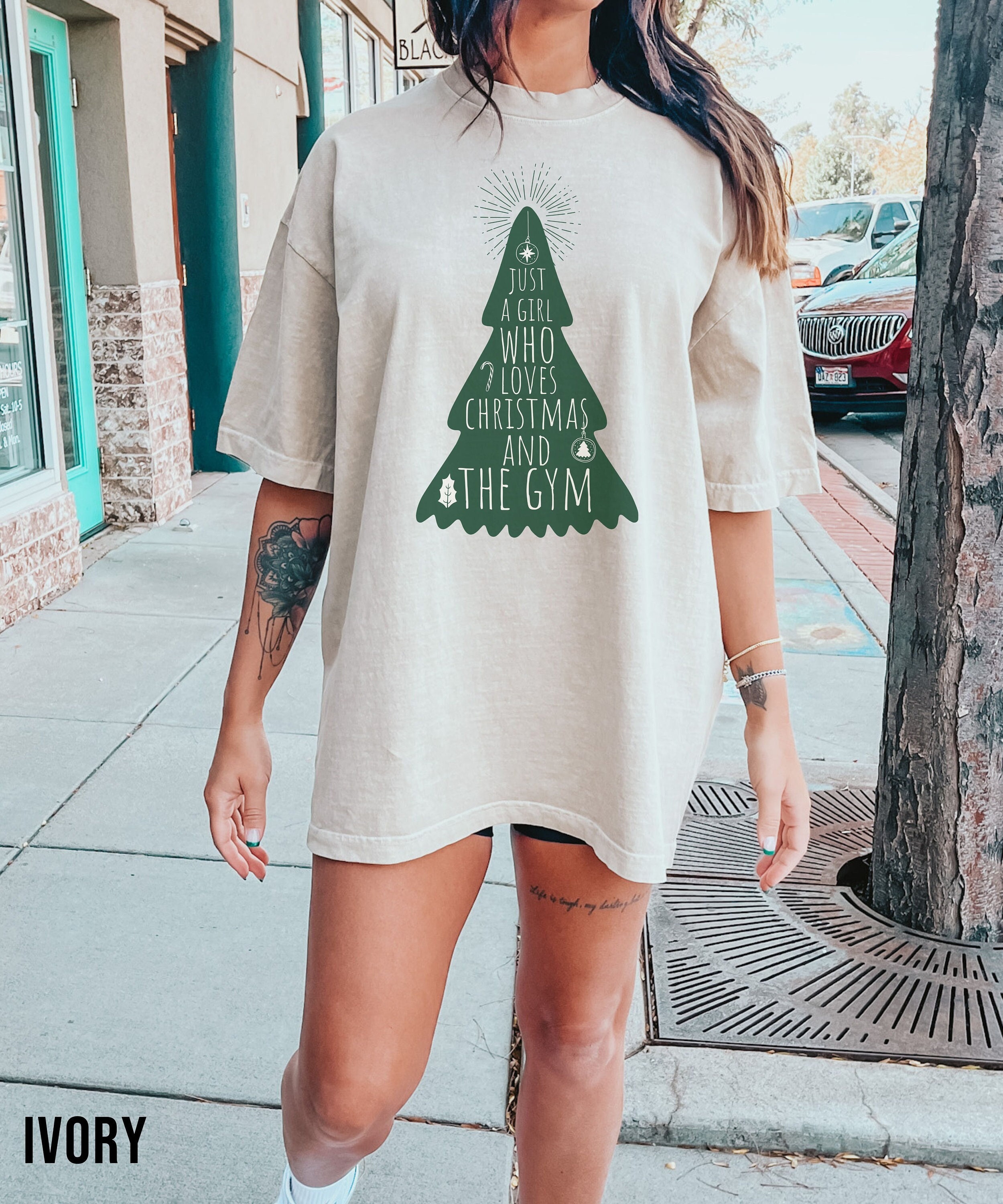 Christmas gym pump cover for weight lifting gift, Retro Xmas tree shirt gym workout shirt, Tis the season shirt, Holiday gym t-shirt for her