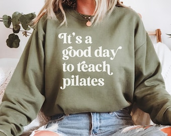 Pilates Instructor Sweatshirt, Vintage Pilates Sweater Pilates Instructor Crewneck, Pilates Women Shirt, Pilates Lover Gift for Girlfriend