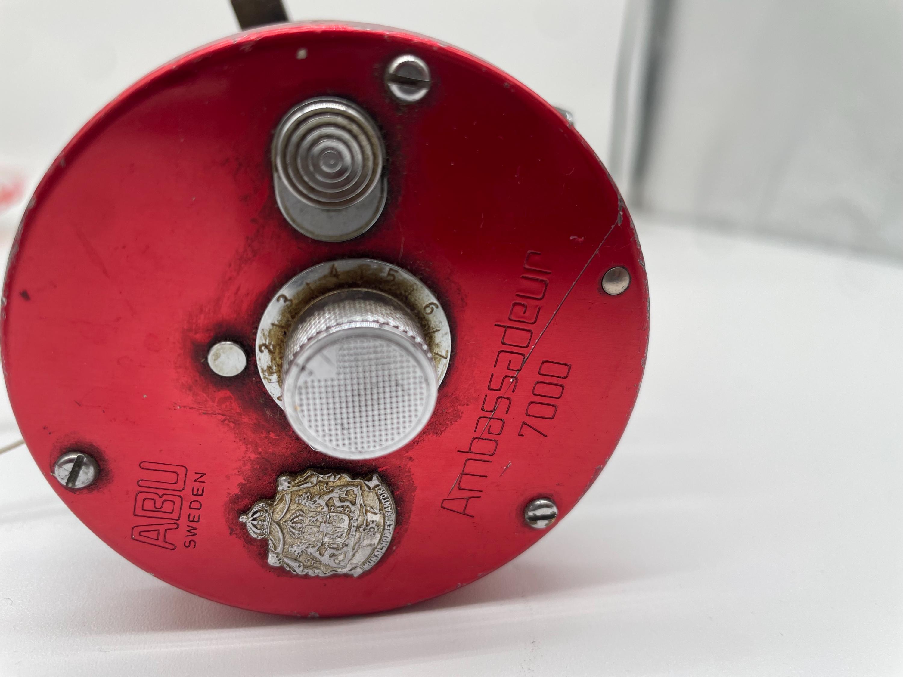 ヴィンテージ ABU スウェーデン アンバサダー 7000 レッド シルバー