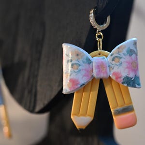 Teacher Pencil Earrings Floral/ School Earrings / Teacher Earrings / Gift for Her / Hypoallergenic / Polymer Clay Earrings / Trendy Earrings