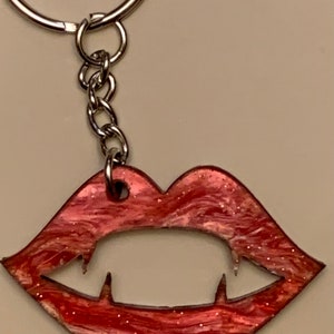 lips fangs - Marble red sparkle acrylic keychain