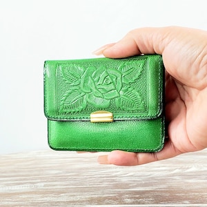 Mini Wallet Mirror-Hand Tooled Wallet-Woman Wallet-Artisanal Mexican Wallet-Cartera de Piel-Cartera de Cuero Mexicana-Espejo