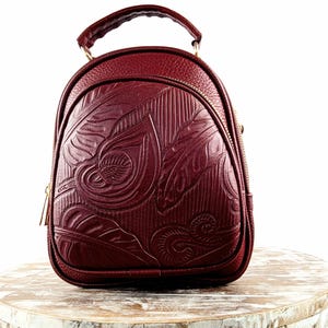 Handcrafted Red-Brown Authentic Mexican Leather Women’s Backpack Handmade backpacks, Soft leather Backpacks, Big backpacks  main image 2
