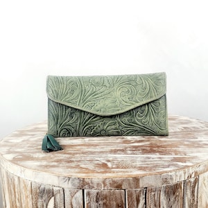Mexican leather walle-Hand tooled Wallet-Artisanal Wallet-Cartera de Piel-Cartera de Cuero-Cartera Mexicana Artesanal