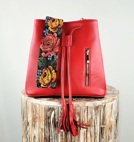 Mexican Backpack-artisanal Leather Backpack With Huichol Art  display picture 1