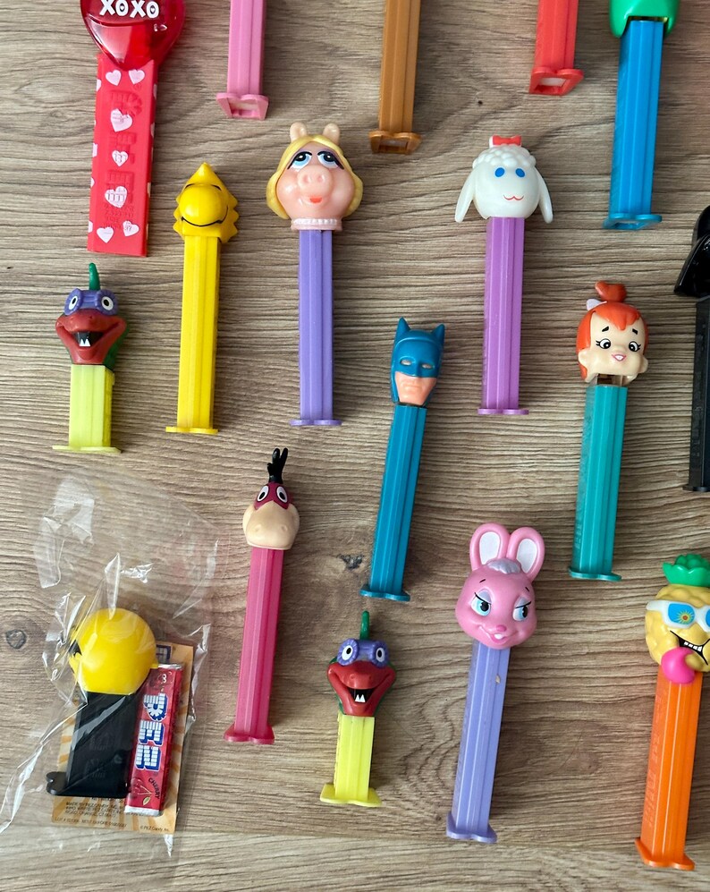 Vintage Pez Dispenser Collection: 50+ Character Lot From 1980s-2000s - Etsy