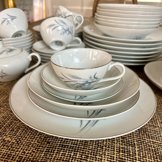Vintage Castle Court Bone China 6-piece Dinnerware Setting: Wheat