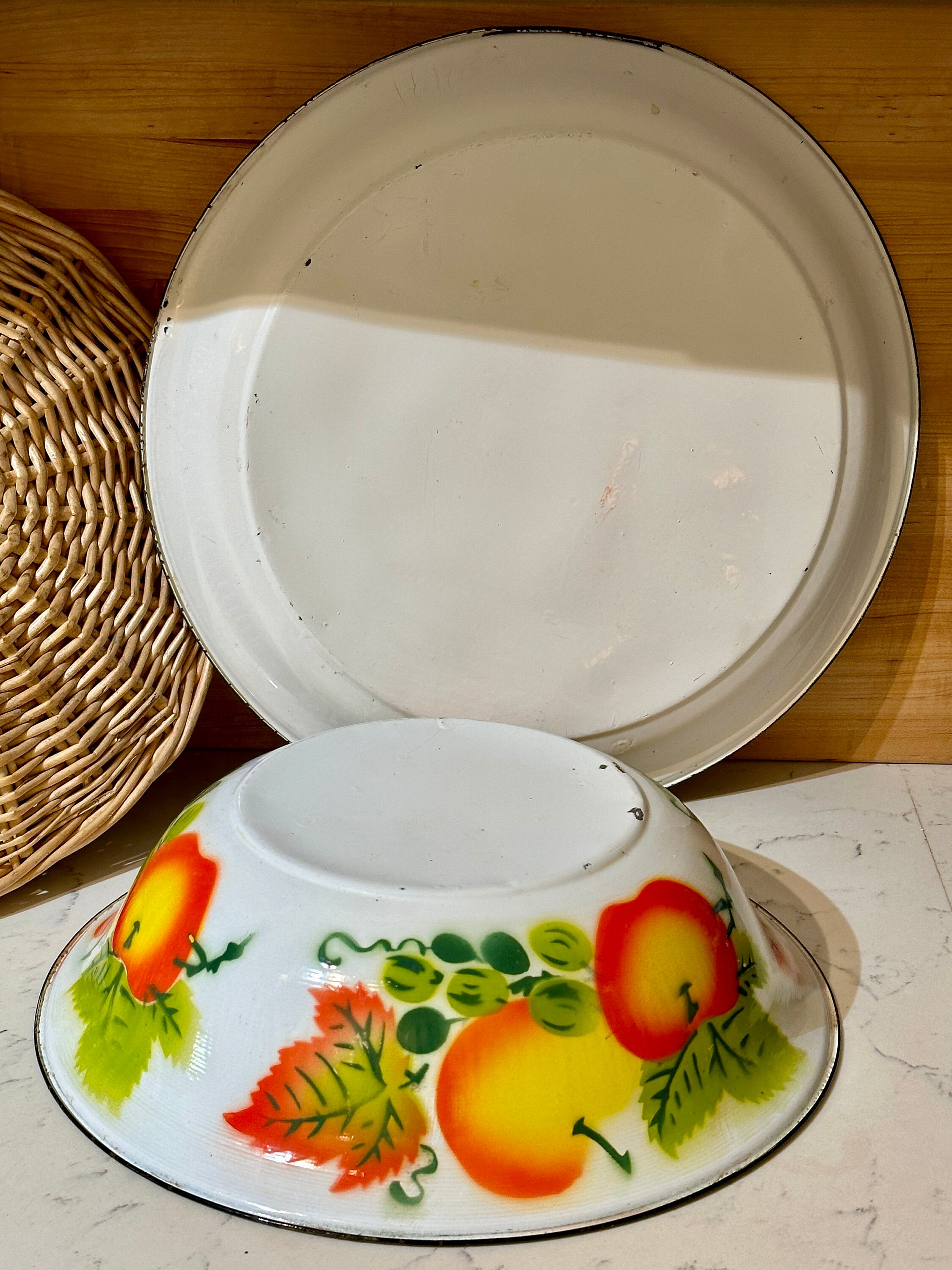 Vintage 1950s Japanese Enamelware Bowl & Platter Set: Apple Bumper