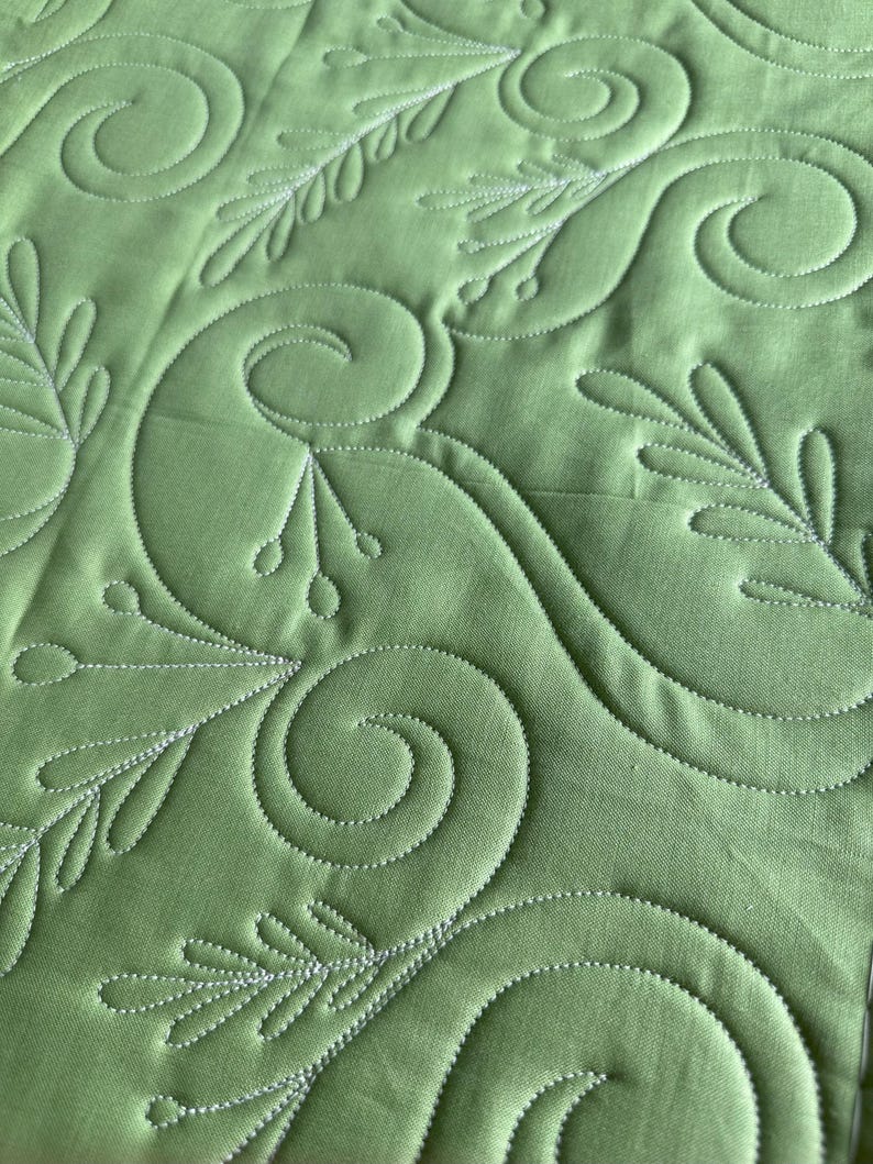 Mistletoe Swirl Panto Digital Design for Longarm Quilting Edge to Edge ...
