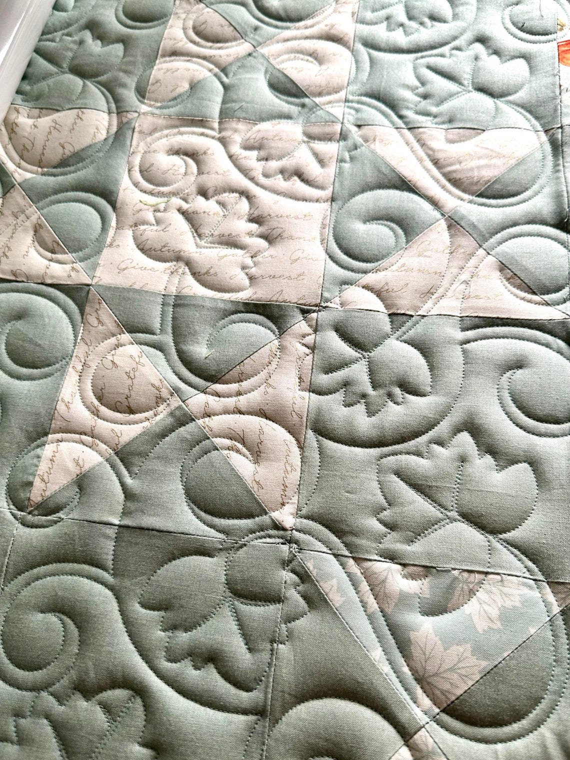 Pumpkin Leaf Swirls Panto Digital Design for Longarm Quilting Edge to ...