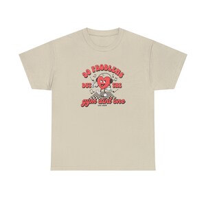 Camisa de gimnasio de 99 problemas, cubierta de bomba de gimnasio, camiseta de cubierta de bomba, camiseta de gimnasio de gran tamaño, cubierta de bomba para mujer, camisa de levantamiento de pesas, camisa de gimnasio divertida regalo de gimnasio Sand