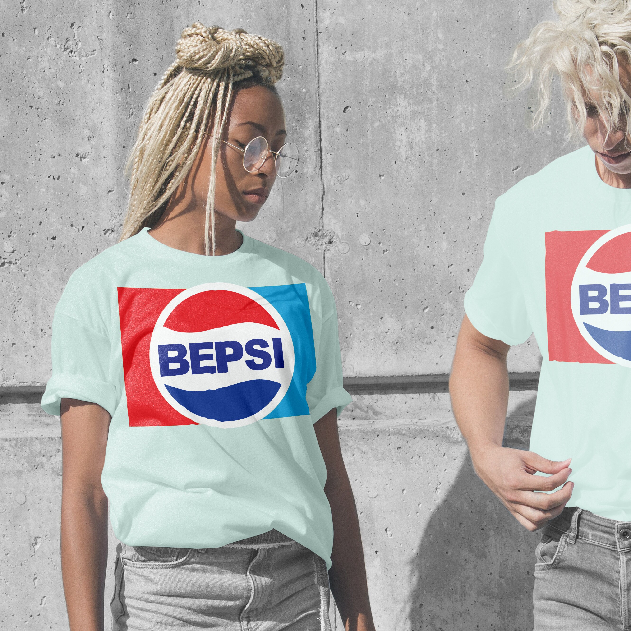 ぷーたんさん☆moussyコラボ BEP OG ラインストーン TEE MOUSSY（マウジー）の「BEP OG RHINESTONE BABY Tシャツ（T