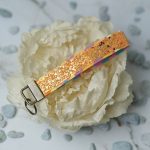 Wristlet Keychain/Key Fob/Glitter Wristlet/ Fabric Keychain/Floral Keychain/Wristlet Keyfob/Glitter Keychain/Made in Canada/New Home Gift