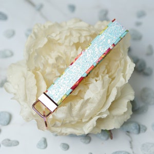 Wristlet Keychain/Key Fob/Glitter Wristlet/ Fabric Keychain/Floral Keychain/Wristlet Keyfob/Glitter Keychain/Made in Canada/New Home Gift