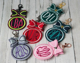 Aangepaste monogram sleutelhanger, aangepaste sleutelhanger, monogram sleutelhanger, eerste sleutelhanger, monogram sleutelhanger, rugzaklabel, terug naar school, cadeau voor moeder