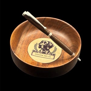 Met de hand gedraaide balpen van zwart walnoothout | Unieke handgemaakte pen | Gepersonaliseerde cadeau | Luxe schrijven | Vaderdag