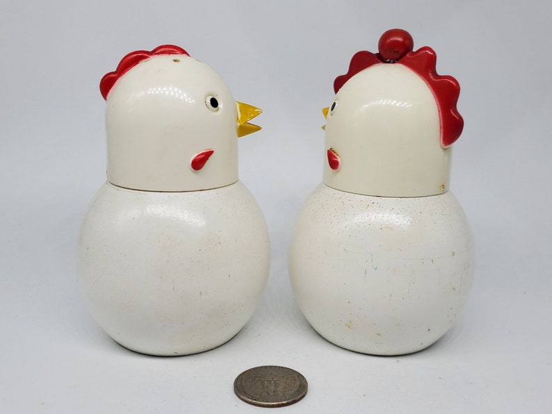 Vintage Mid-century Chicken Hen Rooster Wood & Plastic Salt and Pepper ...