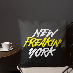 Poduszka New Freakin&#39; York | Wystrój Nowego Jorku | Miękka poduszka NY | Prezenty z NYC | Panorama Nowego Jorku