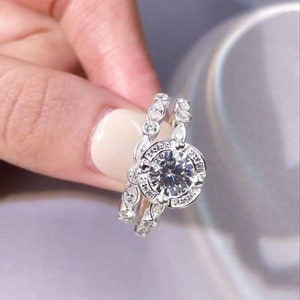 Vintage Sterling Silver Moissanite Halo Wedding Set, Art Deco Moissanite Engagement Wedding Ring Set for Women, Two Piec Wedding Band Set