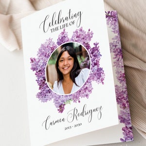 Modèle de programme de funérailles Modèle de nécrologie modifiable Cartes de service commémoratif imprimables fleurs lilas violettes pour une célébration de la vie, PL1